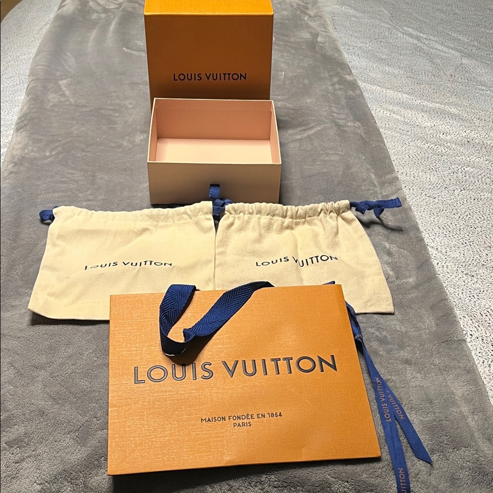 Louis Vuitton Orange Box Set with Blue Accents